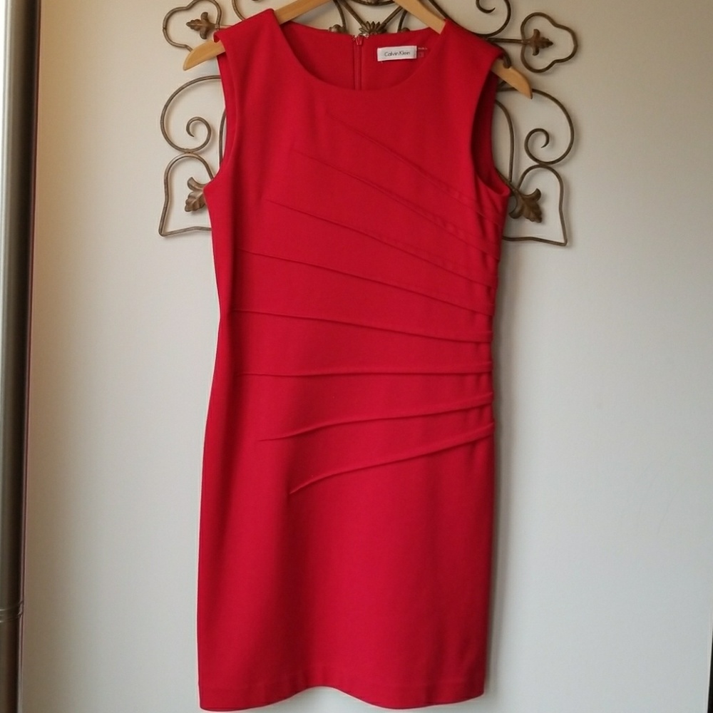 Beautiful Calvin Klein Red Starburst Dress
